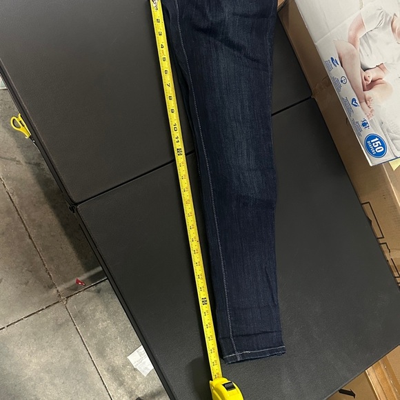 585.  Simply Vera Vera Wang Dark Blue Skinny Jeans - Picture 5 of 8